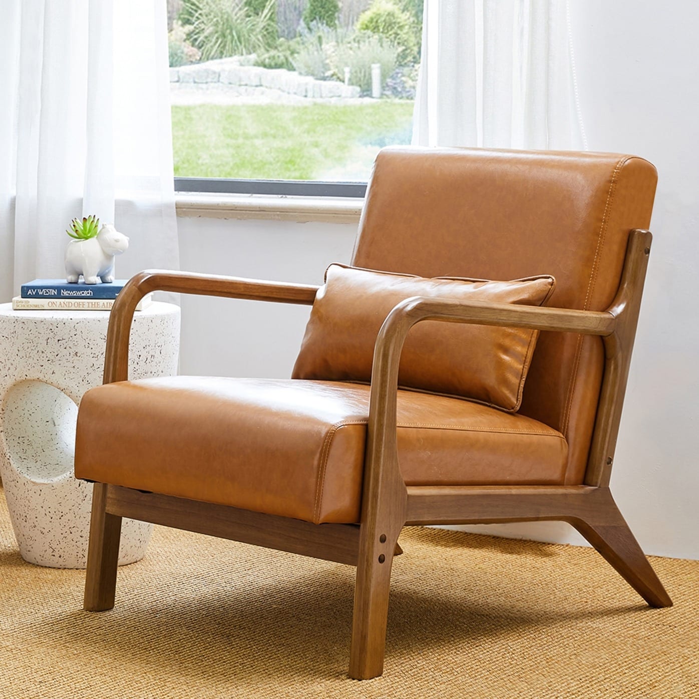 Fauteuil d'appoint moderne en cuir synthétique Glitzhome 30,75 po de hauteur, style milieu de siècle, avec coussin – 25,75 po de largeur x 33,75 po de profondeur x 30,75 po de hauteur