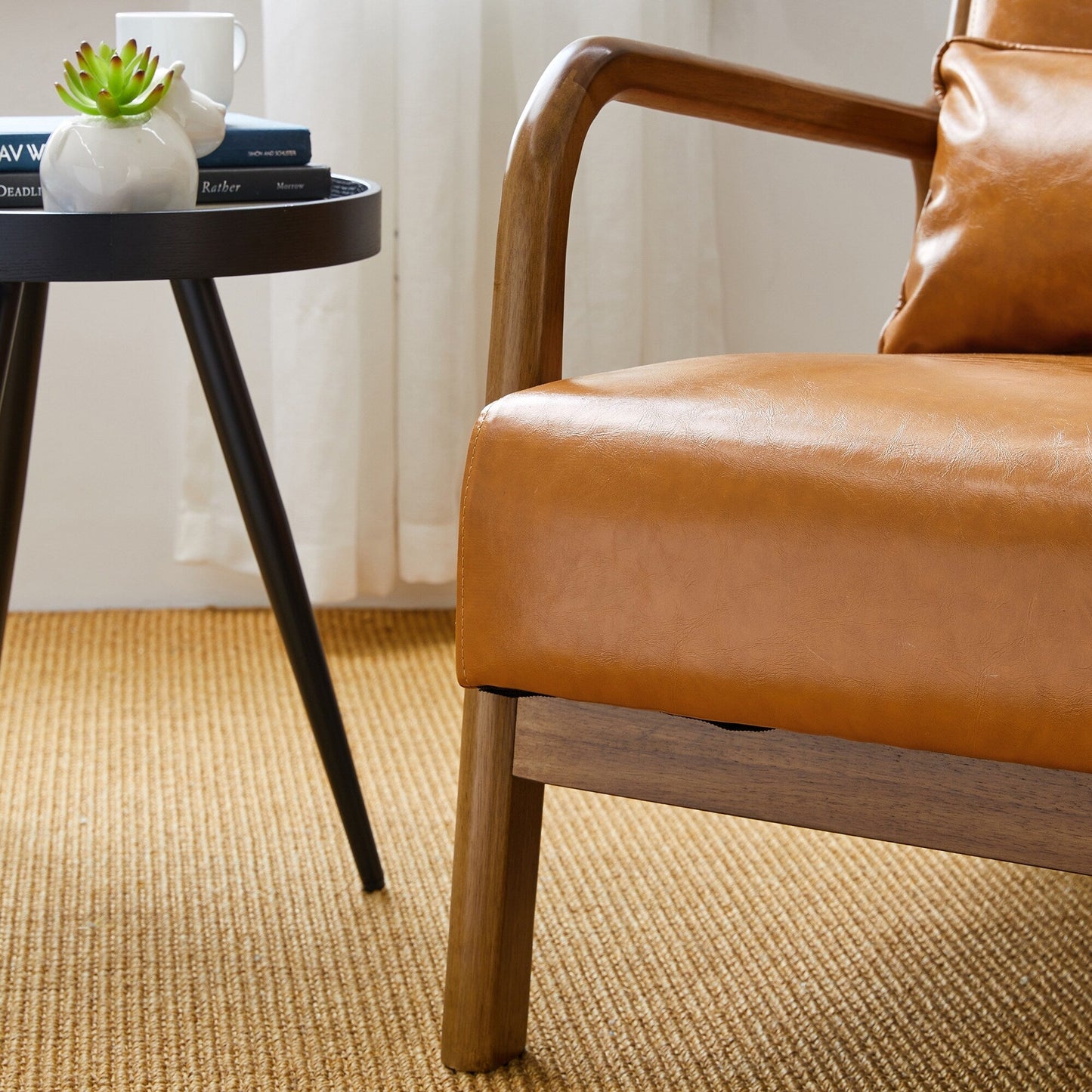 Fauteuil d'appoint moderne en cuir synthétique Glitzhome 30,75 po de hauteur, style milieu de siècle, avec coussin – 25,75 po de largeur x 33,75 po de profondeur x 30,75 po de hauteur