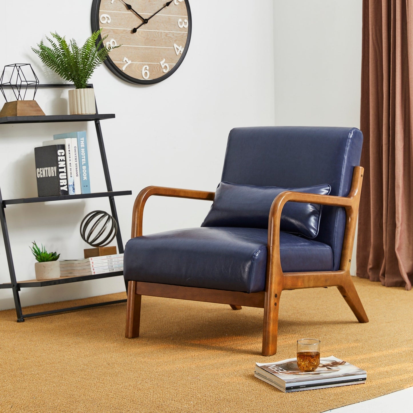 Fauteuil d'appoint moderne en cuir synthétique Glitzhome 30,75 po de hauteur, style milieu de siècle, avec coussin – 25,75 po de largeur x 33,75 po de profondeur x 30,75 po de hauteur