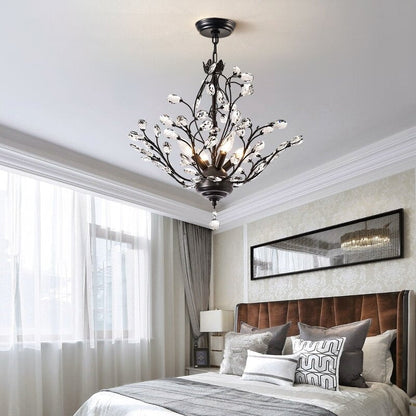 Lustre classique/traditionnel unique à 4 lumières Maxax avec accents en cristal